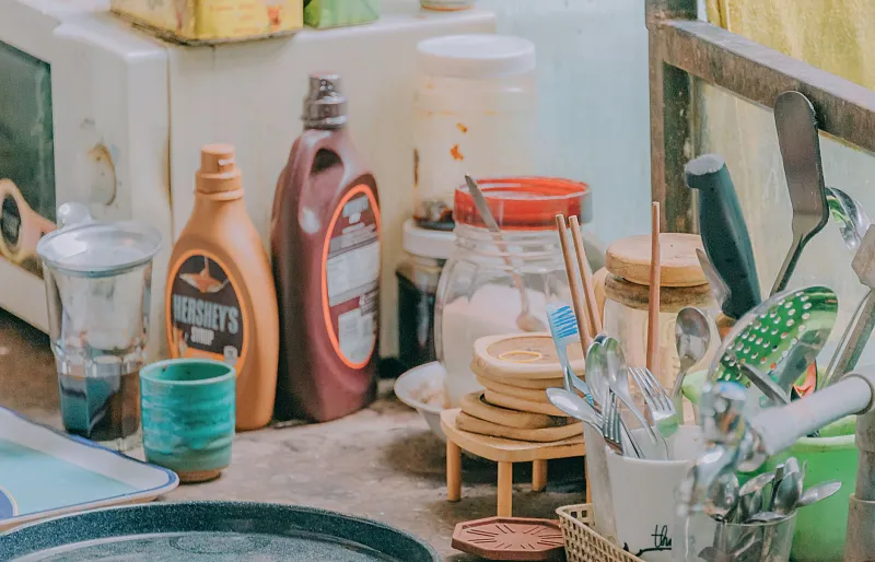 Lid Gone, Container Stays: A Forensic Breakdown of the Tupperware Disappearance Crisis Plaguing American Kitchens